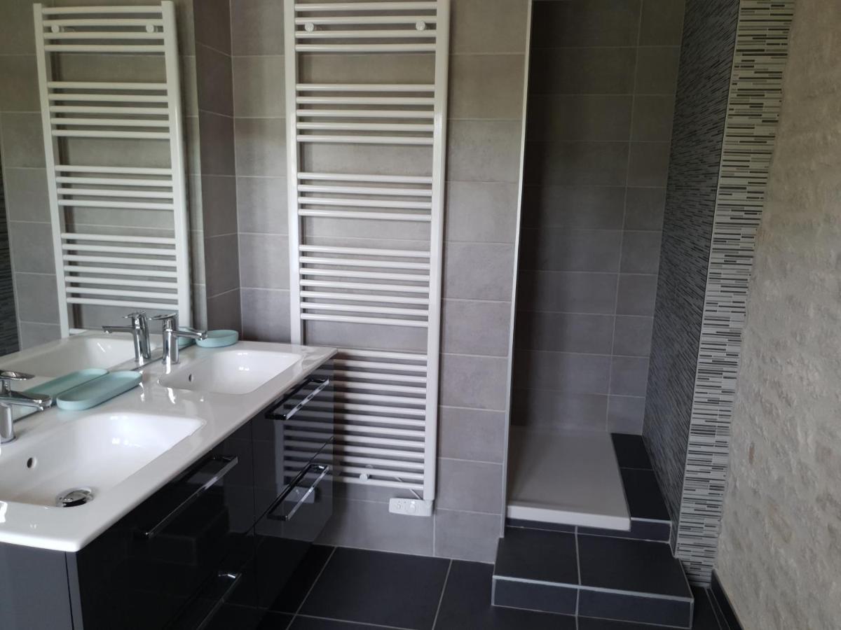 Bed and Breakfast La Cour Saint Louis Кастельно-Монратье Экстерьер фото