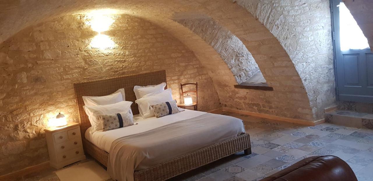 Bed and Breakfast La Cour Saint Louis Кастельно-Монратье Экстерьер фото