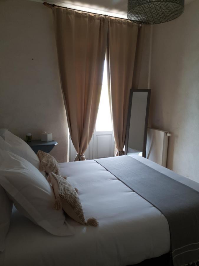Bed and Breakfast La Cour Saint Louis Кастельно-Монратье Экстерьер фото